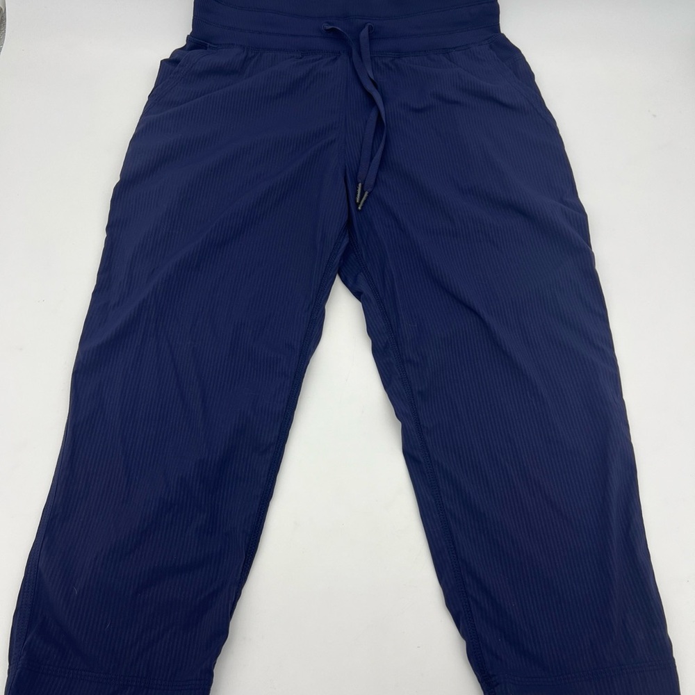 LULULEMON Size 4 Dark Blue Dance Studio Crop 19”Pant Women's